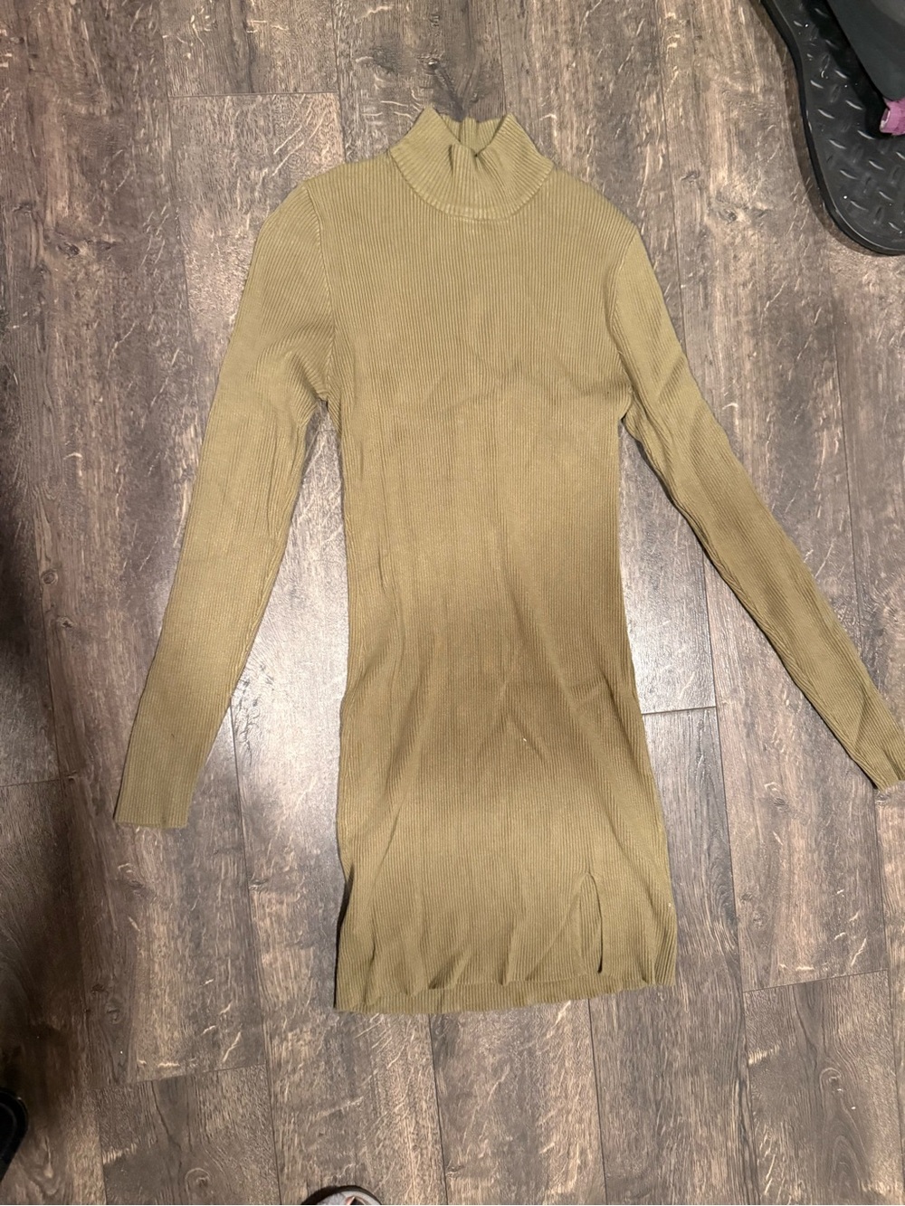 Forever 21 Olive Ribbed Mock Neck Long Sleeve Tunic